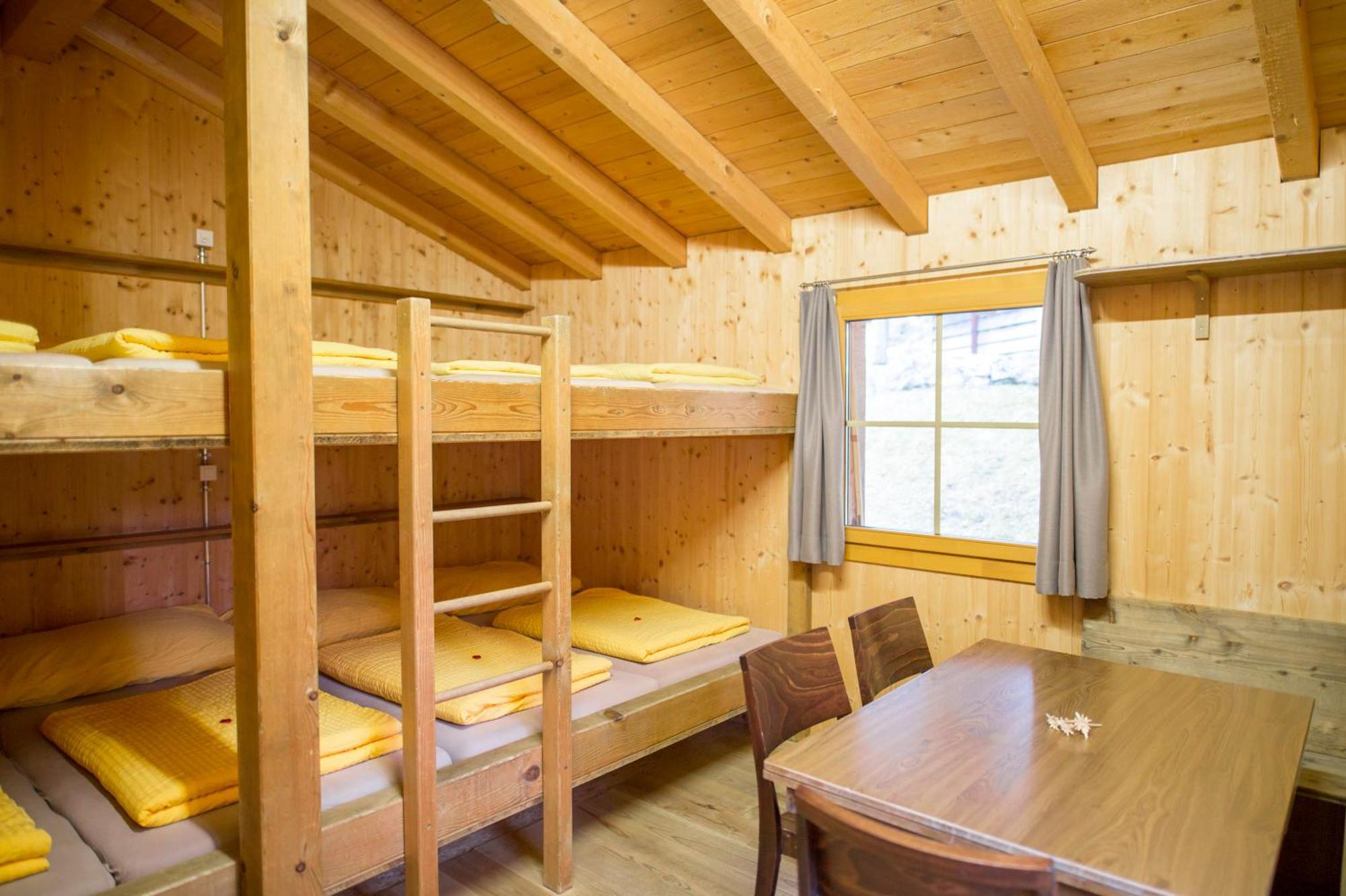 Huettenhotel Husky Lodge Muotathal Dış mekan fotoğraf