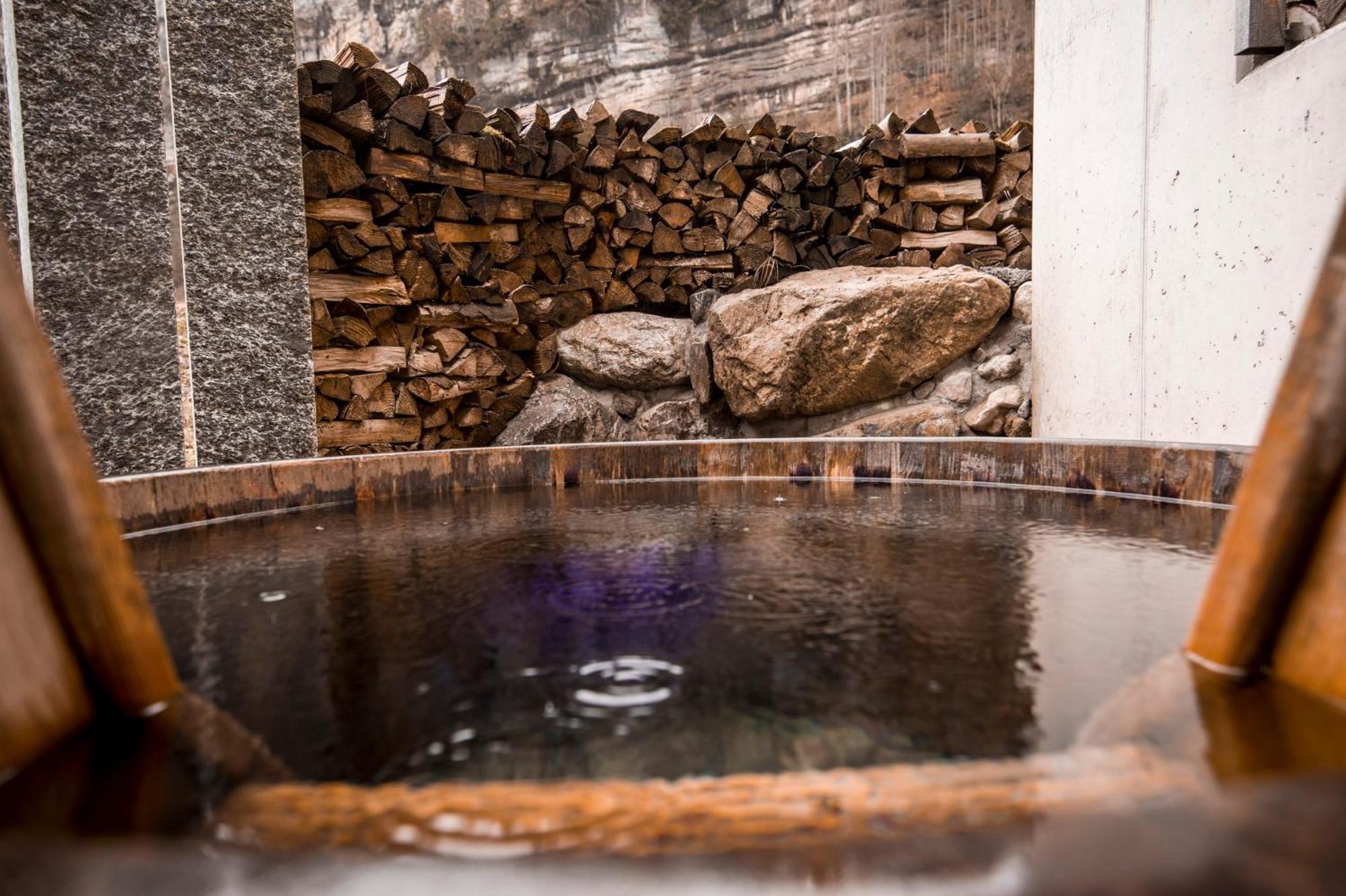 Huettenhotel Husky Lodge Muotathal Dış mekan fotoğraf