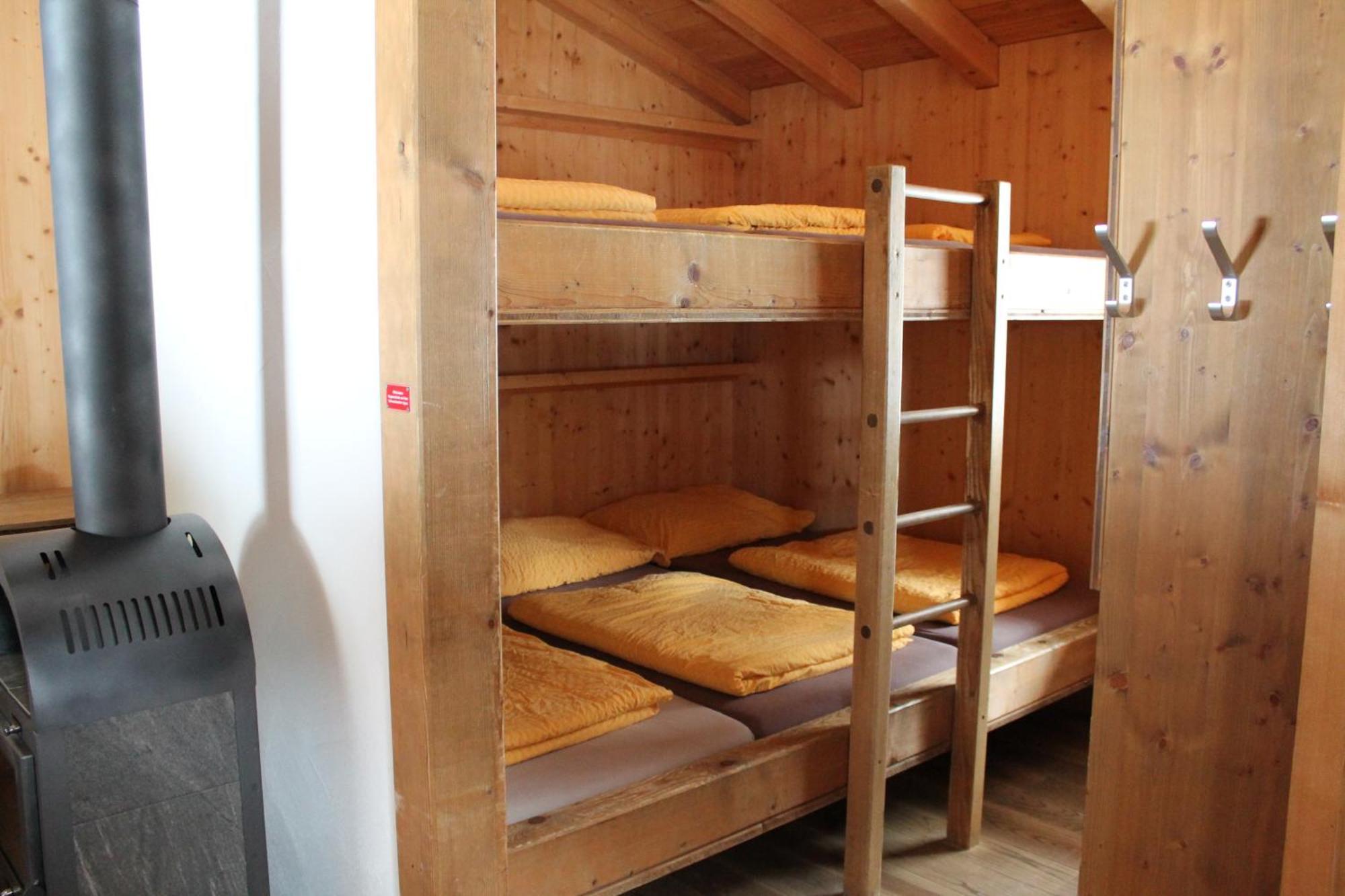 Huettenhotel Husky Lodge Muotathal Dış mekan fotoğraf
