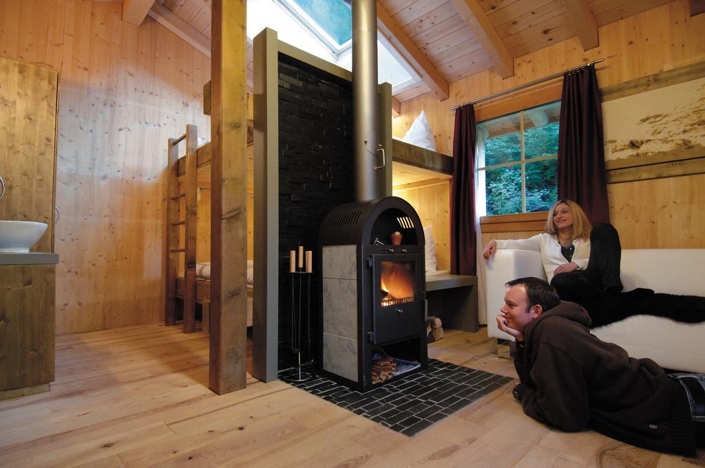 Huettenhotel Husky Lodge Muotathal Oda fotoğraf