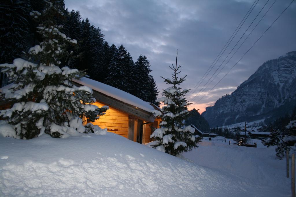 Huettenhotel Husky Lodge Muotathal Oda fotoğraf