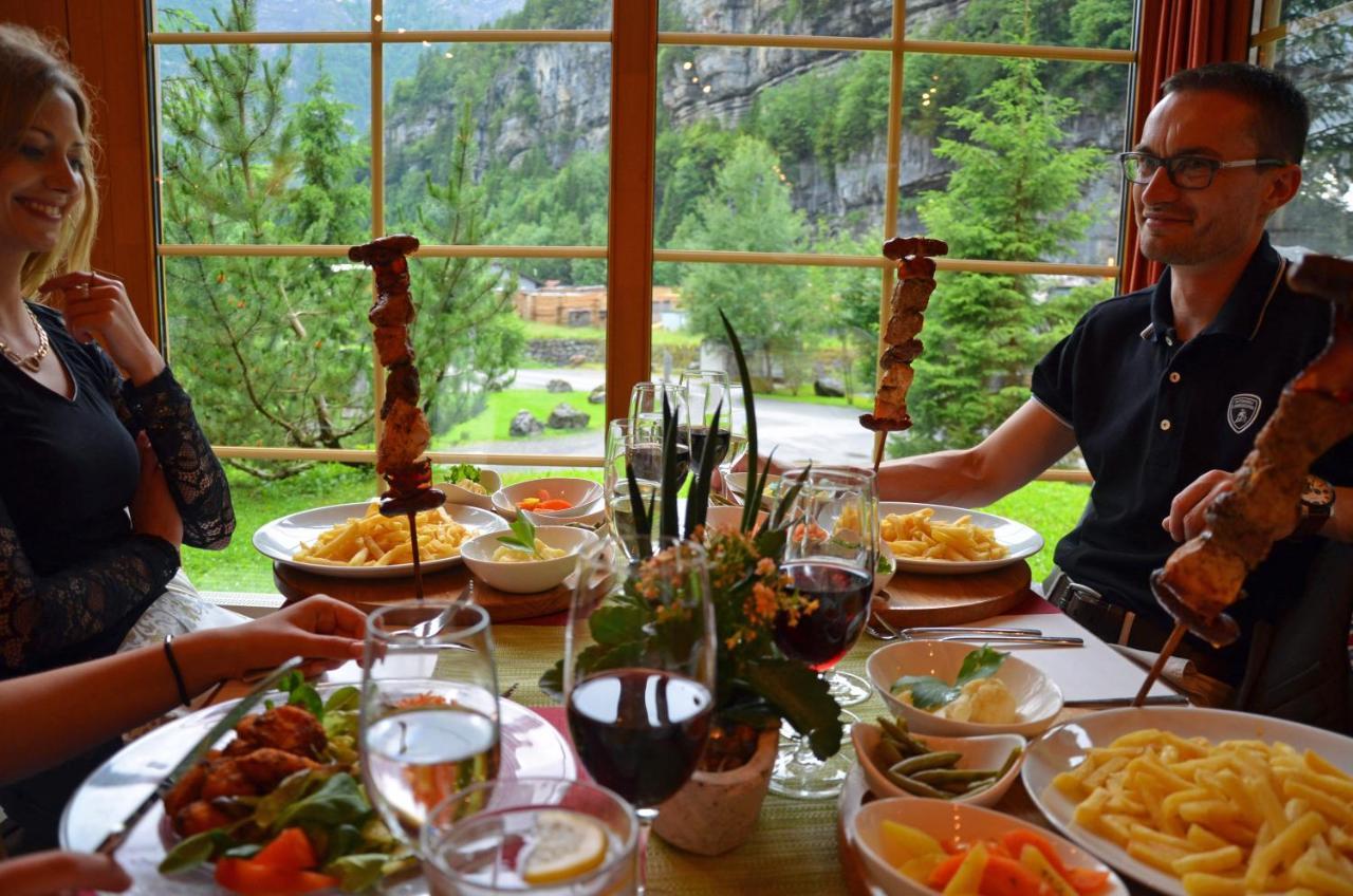 Huettenhotel Husky Lodge Muotathal Dış mekan fotoğraf